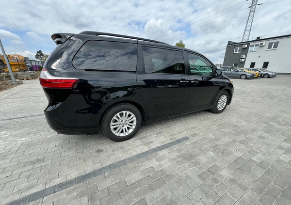 Toyota Sienna cena 104900 przebieg: 243273, rok produkcji 2015 z Lublin małe 154